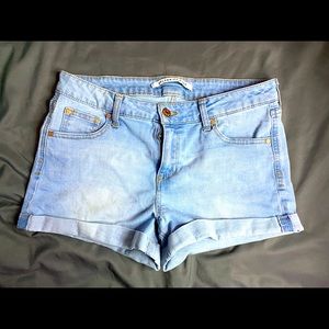 Celebrity Pink Light Wash Jean Shorts
